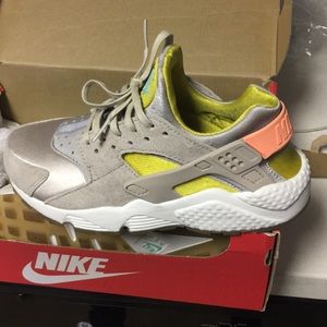 Nike women’s air huarache
